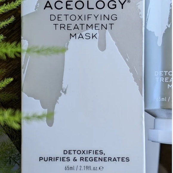 ACEOLOGY DETOXIFYING TREATMENT MASK - Picture 2 of 7